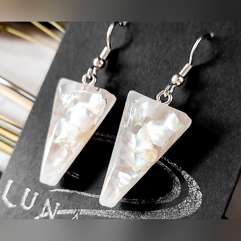 Mother Of Pearl Resin Earrings, Iridescent Triangles, Hypoallergenic - Picture 3 of 12